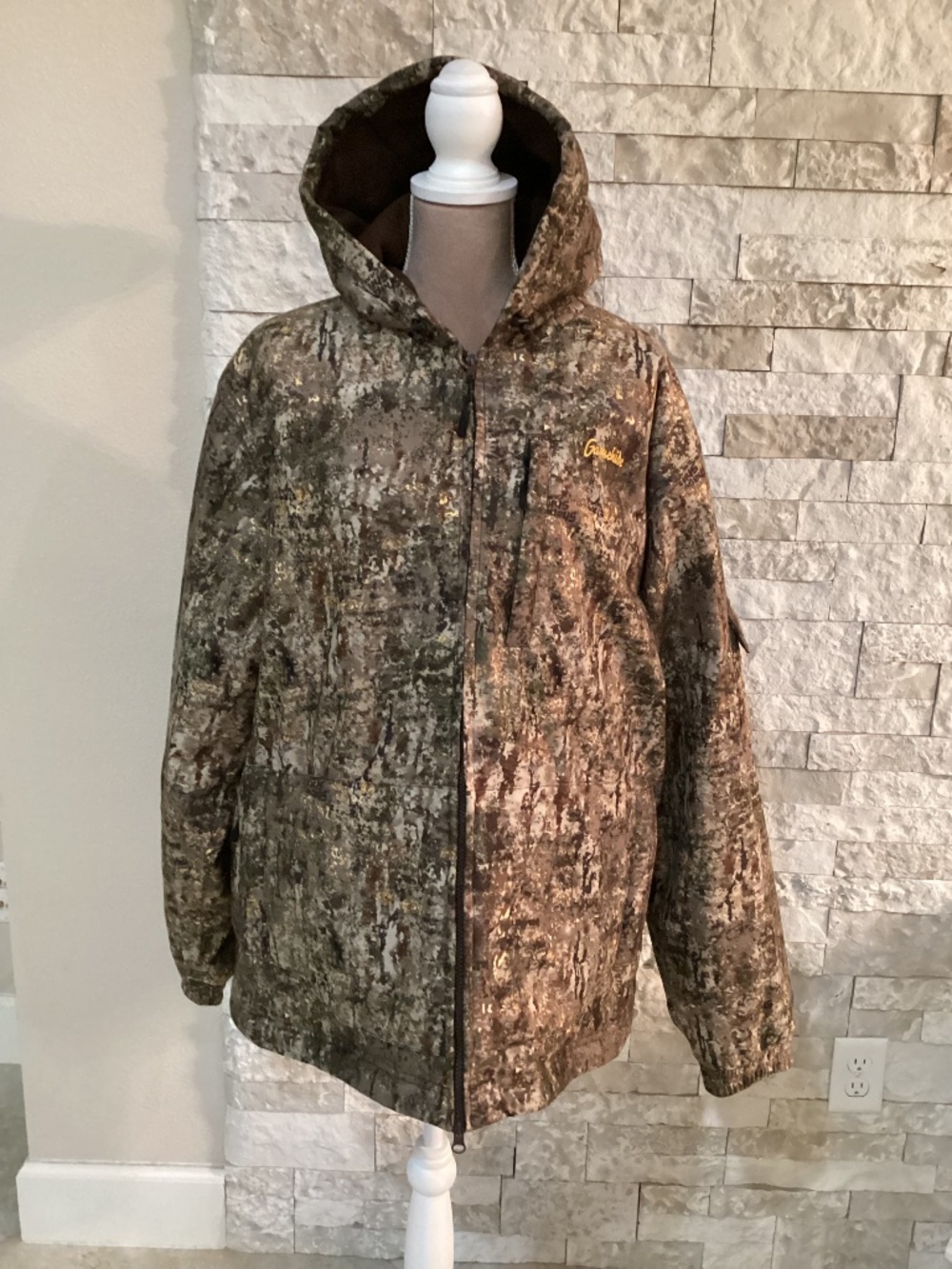 Gamehide Tundra Insulated Camo Hunting Jacket & Matching Stocking Cap Set XL